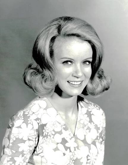 Donna Mills - Wikipedia