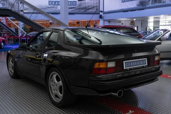 Porsche 944 Turbo