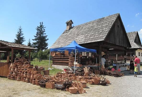 Múzeum liptovskej dediny (Skanzen Pribylina) - Kultúrne pamiatky na Liptove