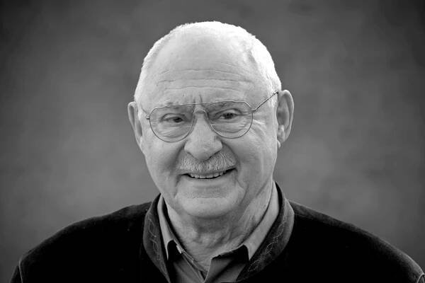 Rolf SCHIMPF, Schauspieler, Einzelbild,angeschnittenes Einzelmotiv,Portraet,Portrait,Porträt. Der Alte 