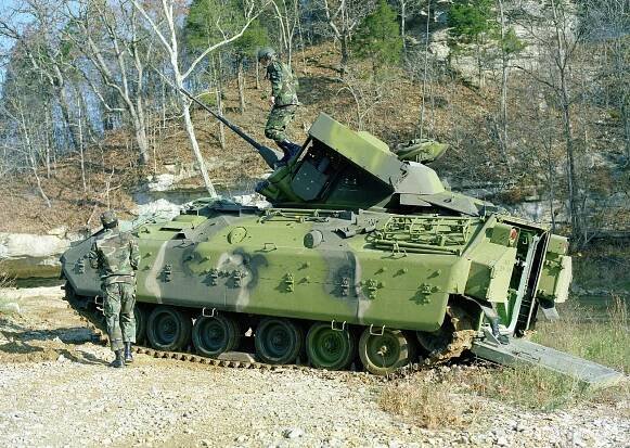 M3 Bradley - Wikipedia