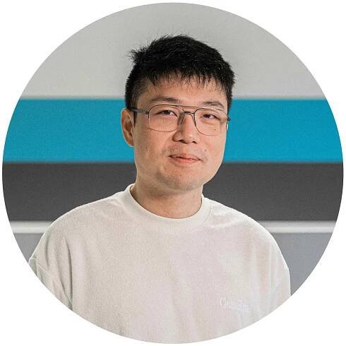 Zhipeng Jiang