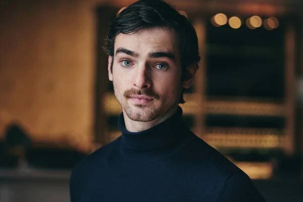 Aaron Hilmer › Agentur Lambsdorff