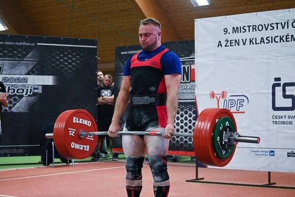 Zvedl 780 kilogramů! Vágner tím překonal národní rekord a je mistrem republiky