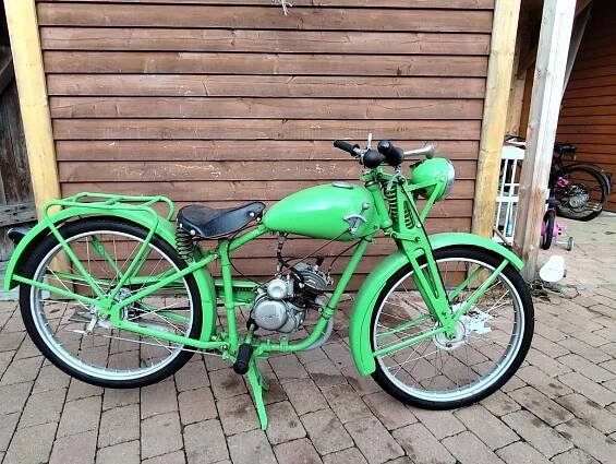 Stará motorka MEISTER SACHS 98 veterán od 1 Kč