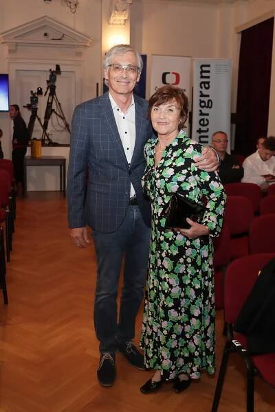 Manželka sportovního komentátora Petra Vichnara Eva je za Hereckou asociaci v odborné porotě