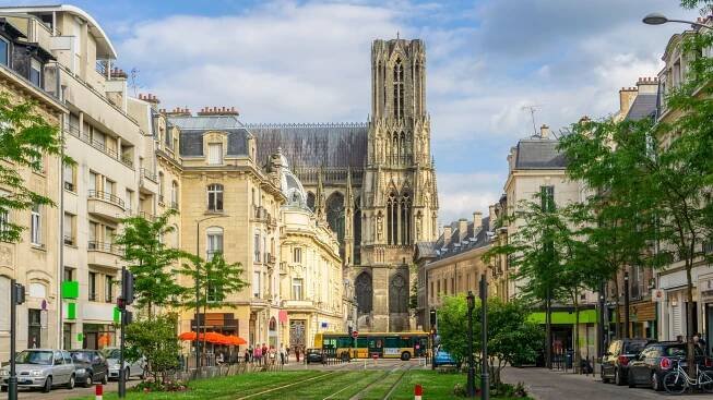 5 best day trips from Paris, from Versaille to Lille