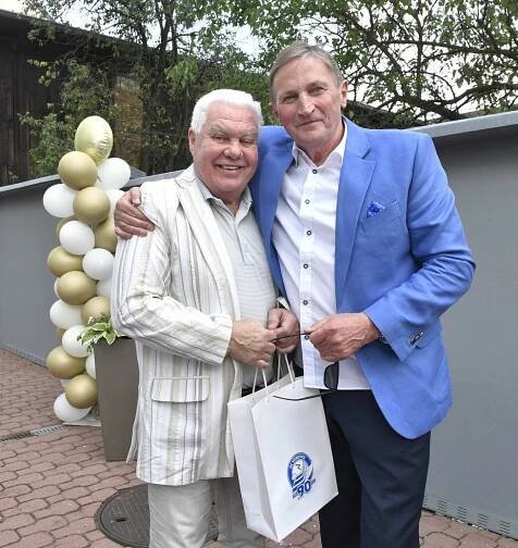 Šéf hokejového svazu Alois Hadamczik oslavil 70: Přál mu i Pelta!