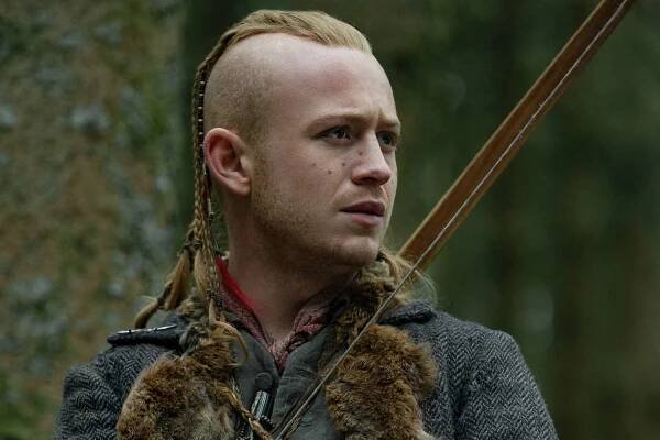 'Outlander' star John Bell on finally revealing the trauma of Ian's Mohawk past