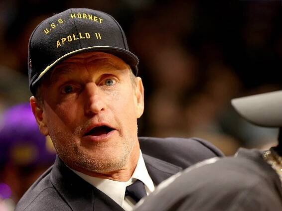 Woody Harrelson's SNL Covid Conspiracy Monologue Divides the Internet