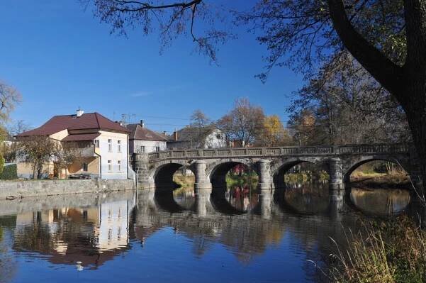 Mirovický most
