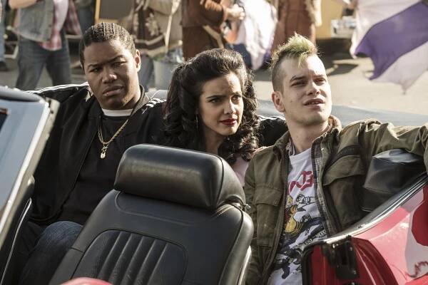 Deadly Class - Saudade - Z filmu - Luke Tennie, María Gabriela de Faría, Liam James
