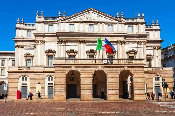 Hotel near La Scala Milan