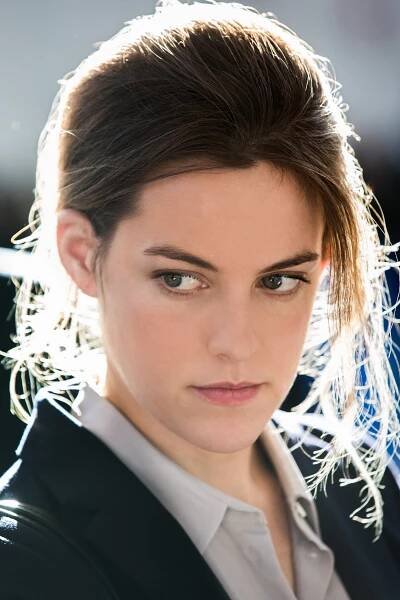 Já, společnice - Poprvé - Z filmu - Riley Keough