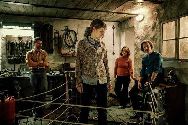 Balón (2018) - Recenze, Galerie, Videa a Články