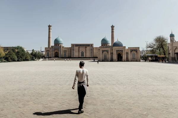 Uzbekistan – Beside Bazaars – JOSEF⋆BUERGI