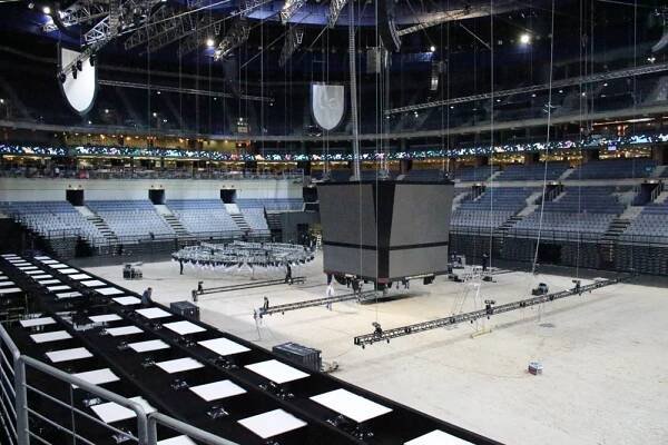 O2 arena je připravena pro nejlepší parkurové koně | Jezdci.cz