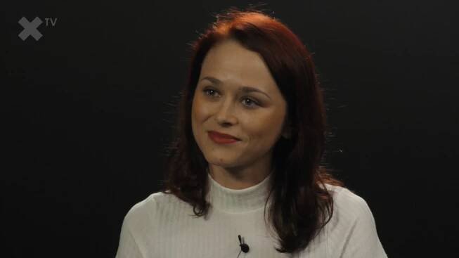 XTV.cz - „JAMU je škola života i psychoterapie. Zahrála jsem si svého milence.“ – říká herečka Hana Drozdová.