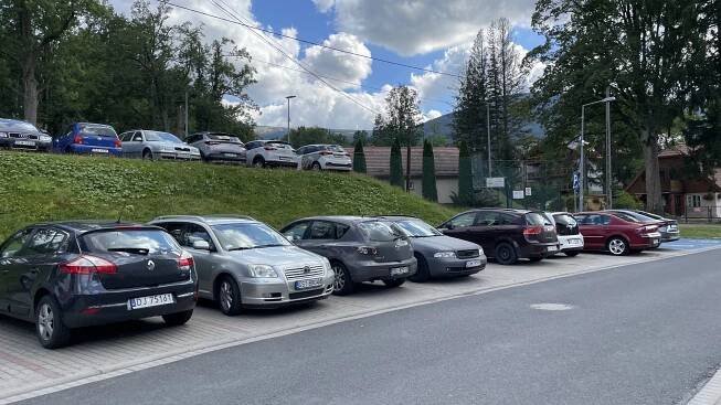 Fotogalerie • Parkplatz (Parkplatz) • Mapy.com
