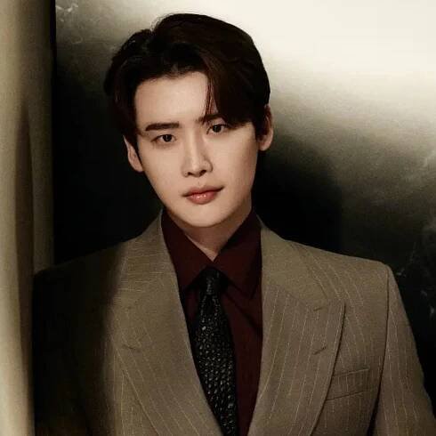 Lee Jong Suk 16