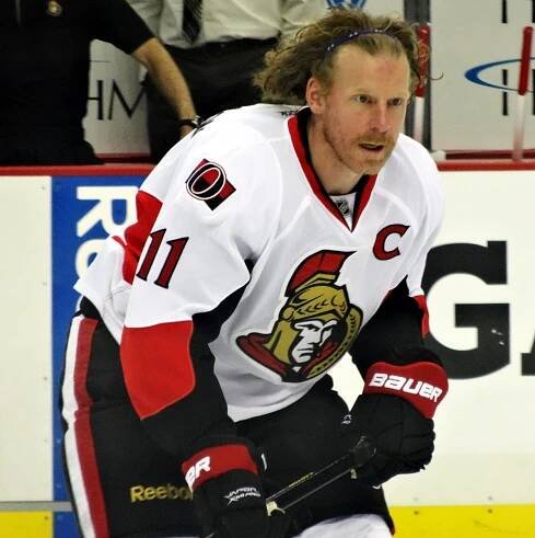 Soubor:Daniel Alfredsson 2013-05-24.JPG – Wikipedie