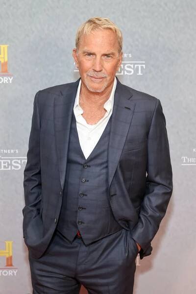 Costner na synově promoci: Chladné setkání s exmanželkou