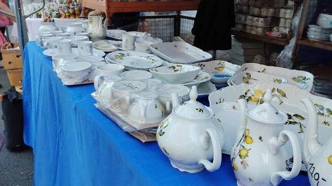 Porcelánové slavnosti před Ambassadorem Národní dům.