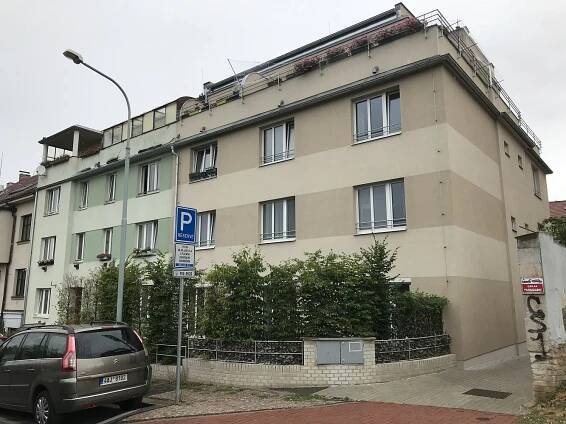 Pronájem Byt 1+kk, Strančická, Praha 10 - Strašnice