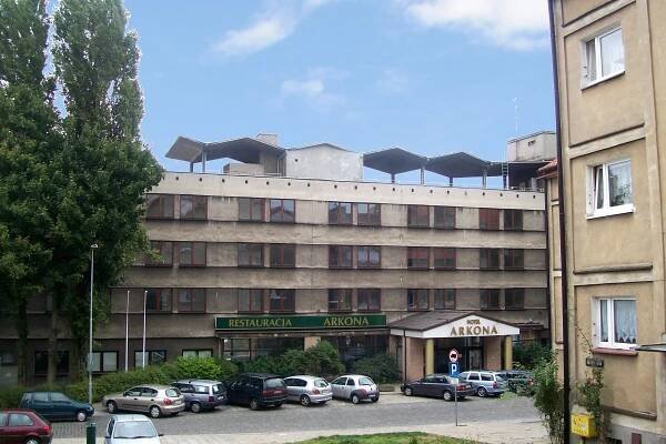 Soubor:Hotel Arkona w Szczecinie.jpg – Wikipedie