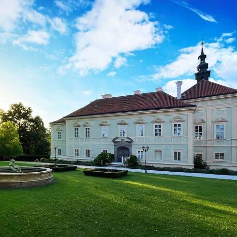 Fotogalerie ~ Barokní zámek Radíč