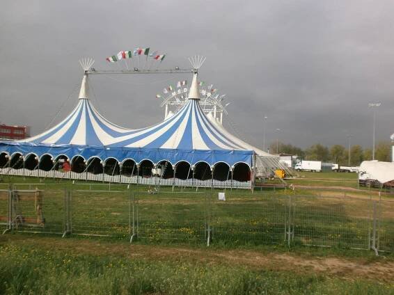 2013-04-28 – Cirkus Medrano – Brno (Komárov) – Cirkusoviny.cz