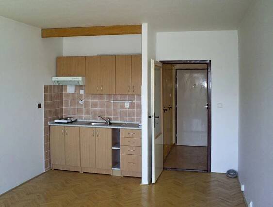 Pronájem, byt 0+1, 30 m2, ul.Výškovická, Ostrava, Výškovice, 9 500 Kč/měs