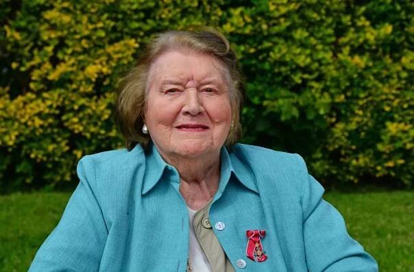 Patricia Routledge