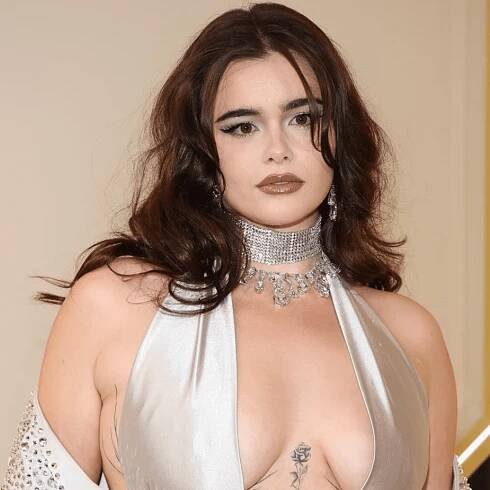 Barbie Ferreira with romantic undone waved shag