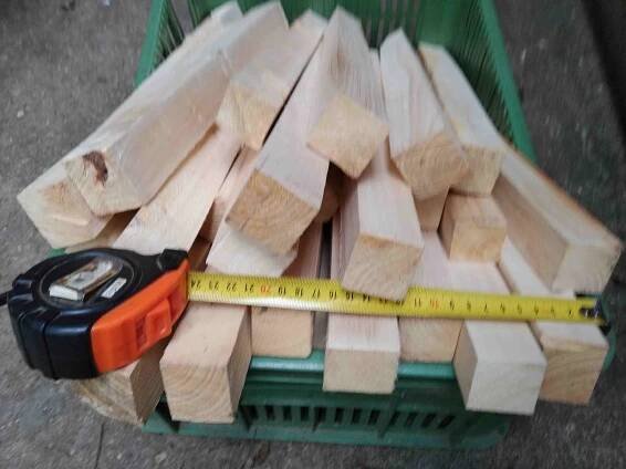 Lipové dřevo na vyřezávání,zábava při vyřezávání,lipové hranolky 4x4cm