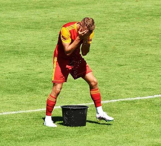 Fotbalová příprava v Písku: Táborsko - Dukla Praha 2:0 .