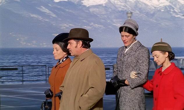 Angela Goodwin, Ugo Tognazzi, Francesca Romana Coluzzi, Milena Vukotic - Venga a prendere il caffè da noi - Z filmu