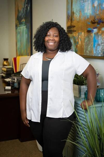 Jessica Starks_Employee Page - Bell & Associates