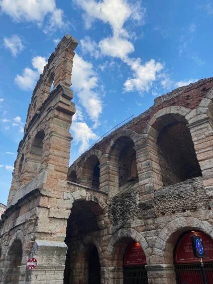📍Verona, Italy 🇮🇹 nel 2025 | Foto di viaggio, Buon viaggio, Verona