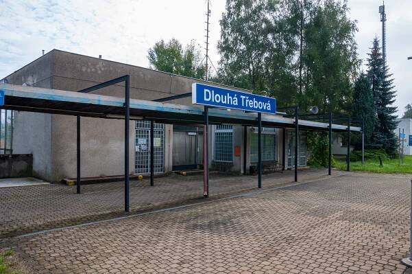 Soubor:Dlouhá Třebová Nádraží 4.jpg – Wikipedie