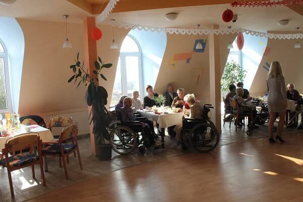 FOTOGALERIE: Dům seniorů ve Kdyni pořádal tradiční ples