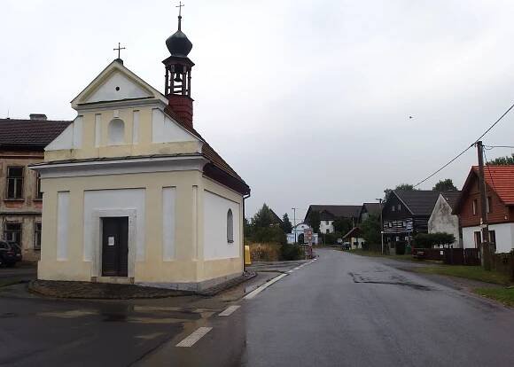 Soubor:Žďár (Doksy), střed.jpg
