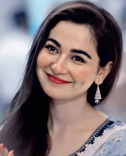 Hania Aamir Wallpaper