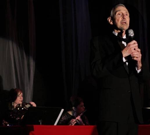 Swingin' On A Star - Starlight Dinner Theatre