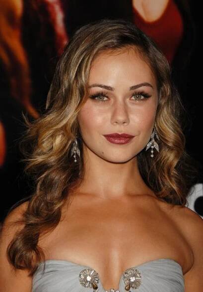 Alexis Dziena