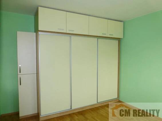 Prostějov, ul. Okružní pronájem bytu 3+1 s lodžií, cena 13.500,- Kč