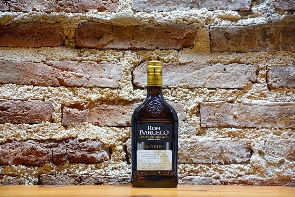 Rum Barceló Anejo je kvalitní rum za dobrou cenu - Piju rum