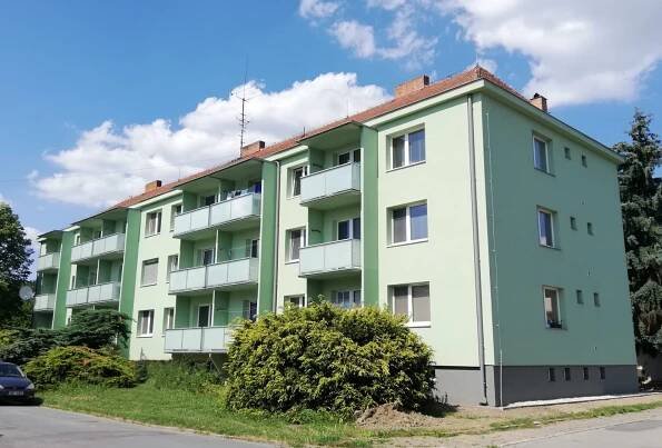 Přístavba nových lodžií vč. zateplení části obvodového pláště a přidružené stavební úpravy ul. Sportovní, Oslavany - TOMIreko