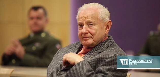 Pamětník dějin českého průmyslu Miroslav Grégr: Hrdinové jako pan Pithart dnes od počítače přesně vědí, co by v historii udělali. Miloš Zeman má můj obdiv