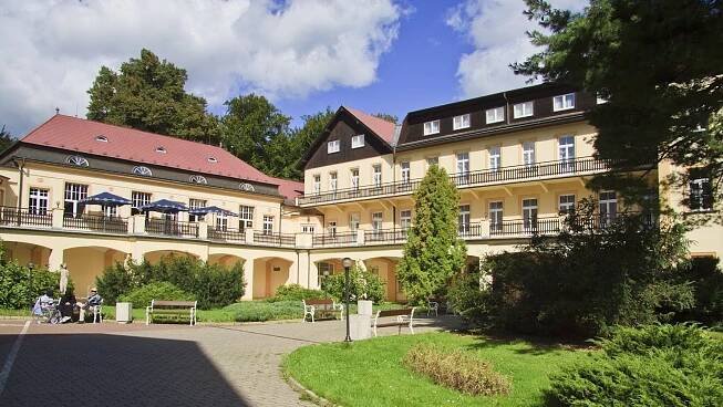 Fotogaléria • Lázeňský areál Tereziných lázní Dubí (Kúpeľné miesto) • Mapy.com